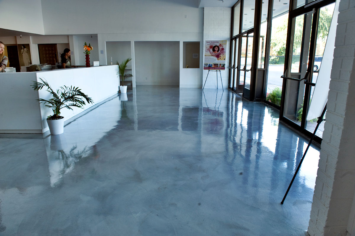 Epoxy Flooring: A Comprehensive Look at Installation and Maintenance